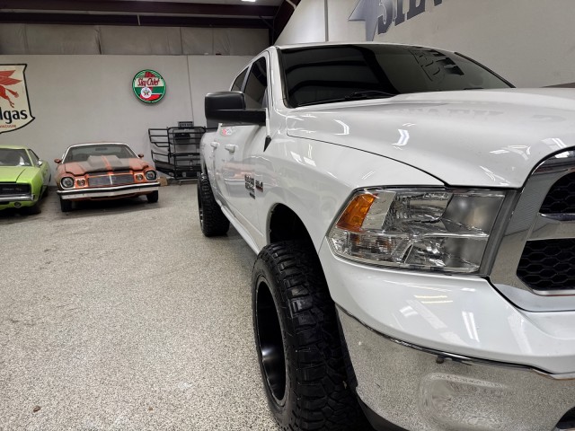 2020 Ram 1500 Classic SLT 4WD 5.7L-V8 in ,