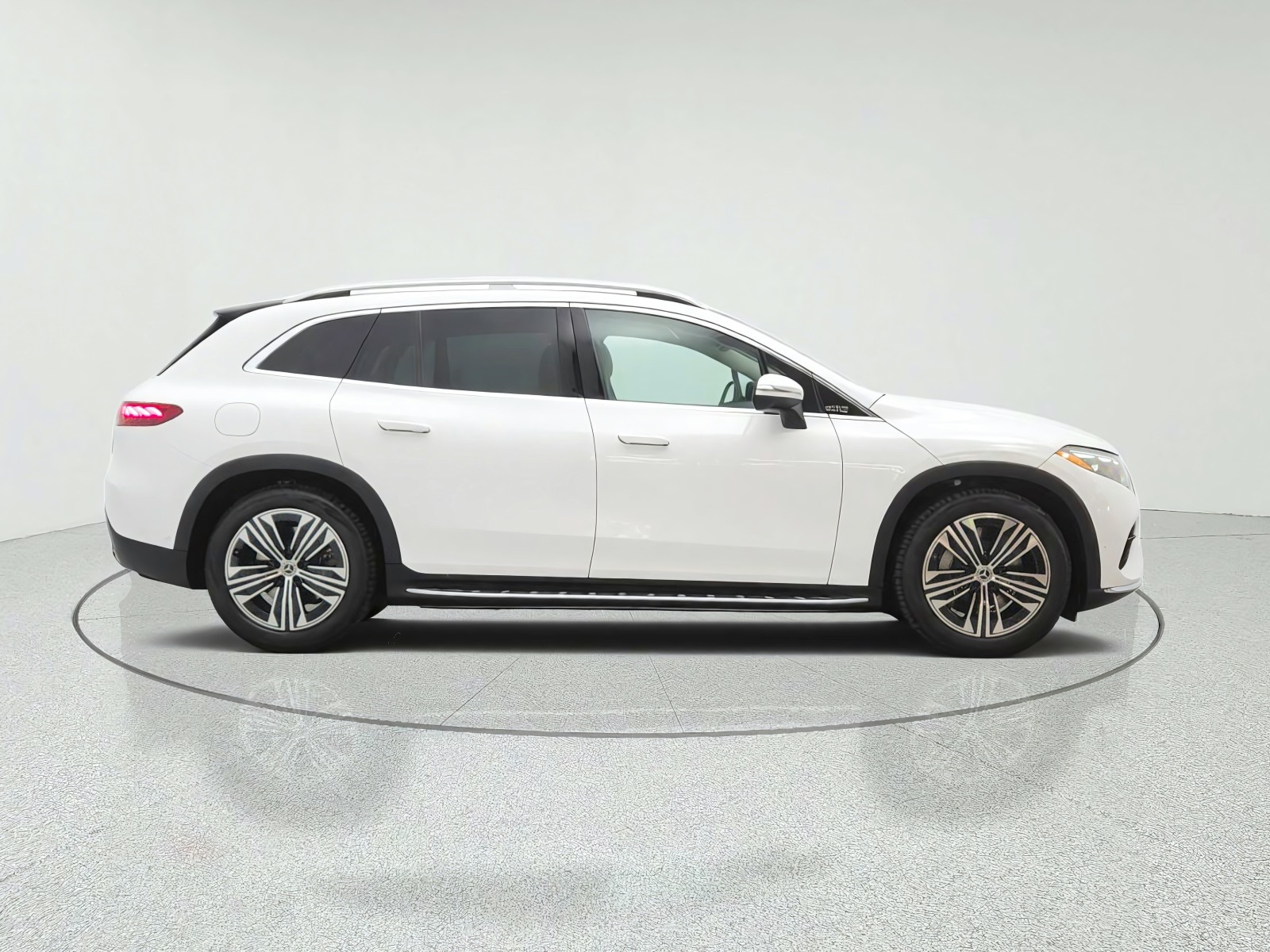 New 2027 Polar White Mercedes-Benz EQS 400 4MATIC® SUV image 4