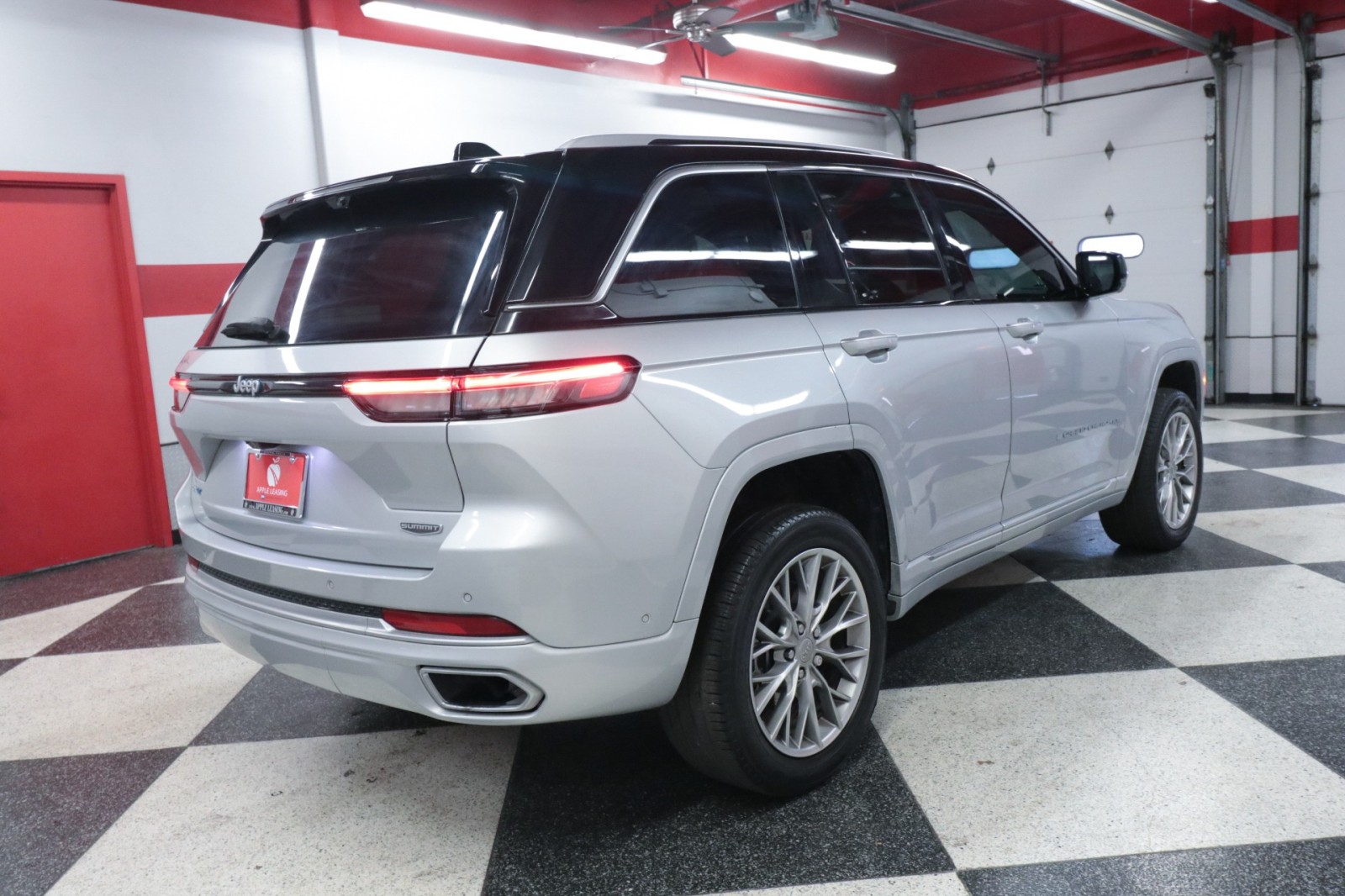 Used Car 2022 Jeep Grand Cherokee 4xe  Summit For Sale Under $40,000 In Austin, Texas