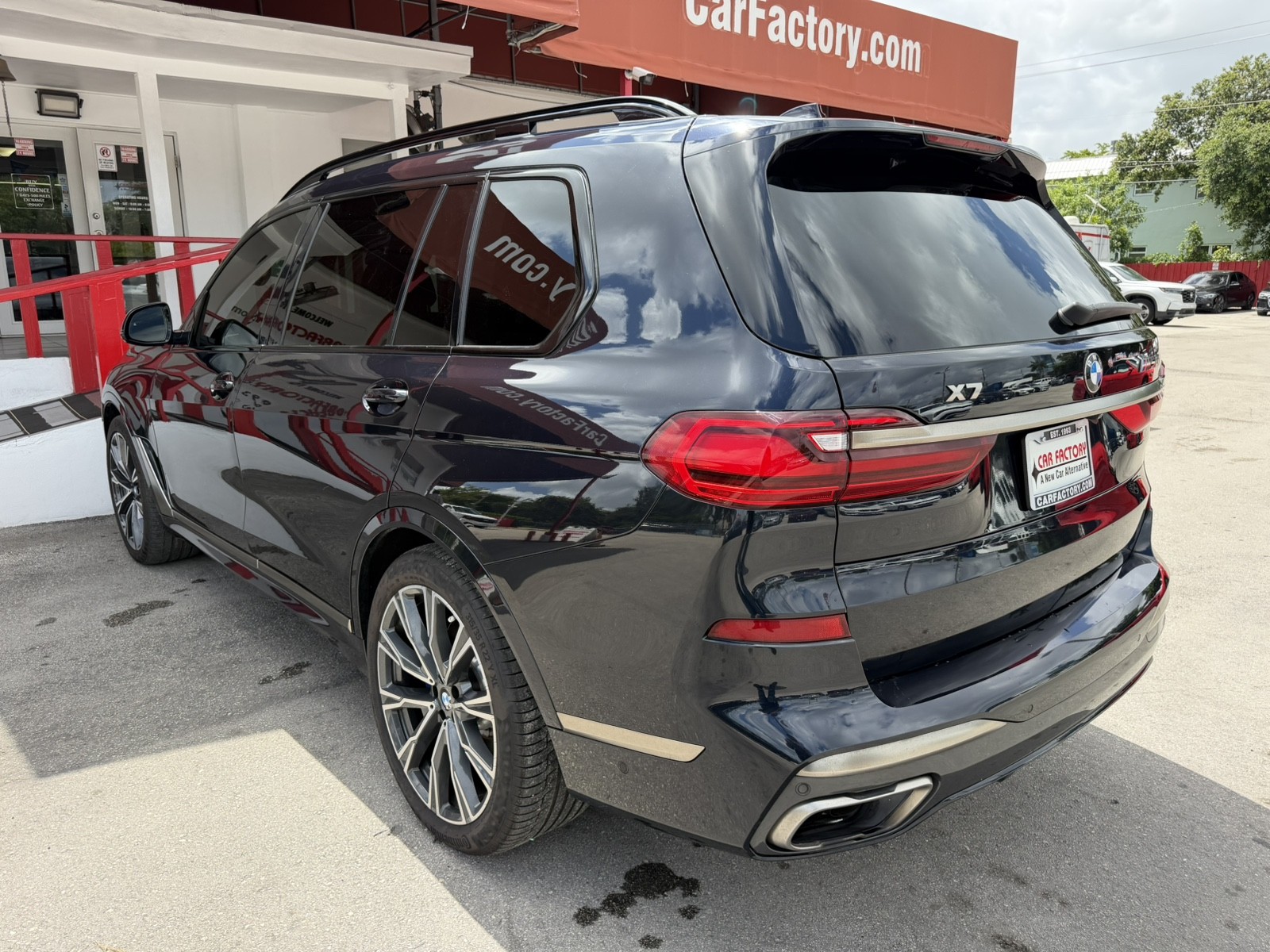 2020 BMW X7 - $33,988