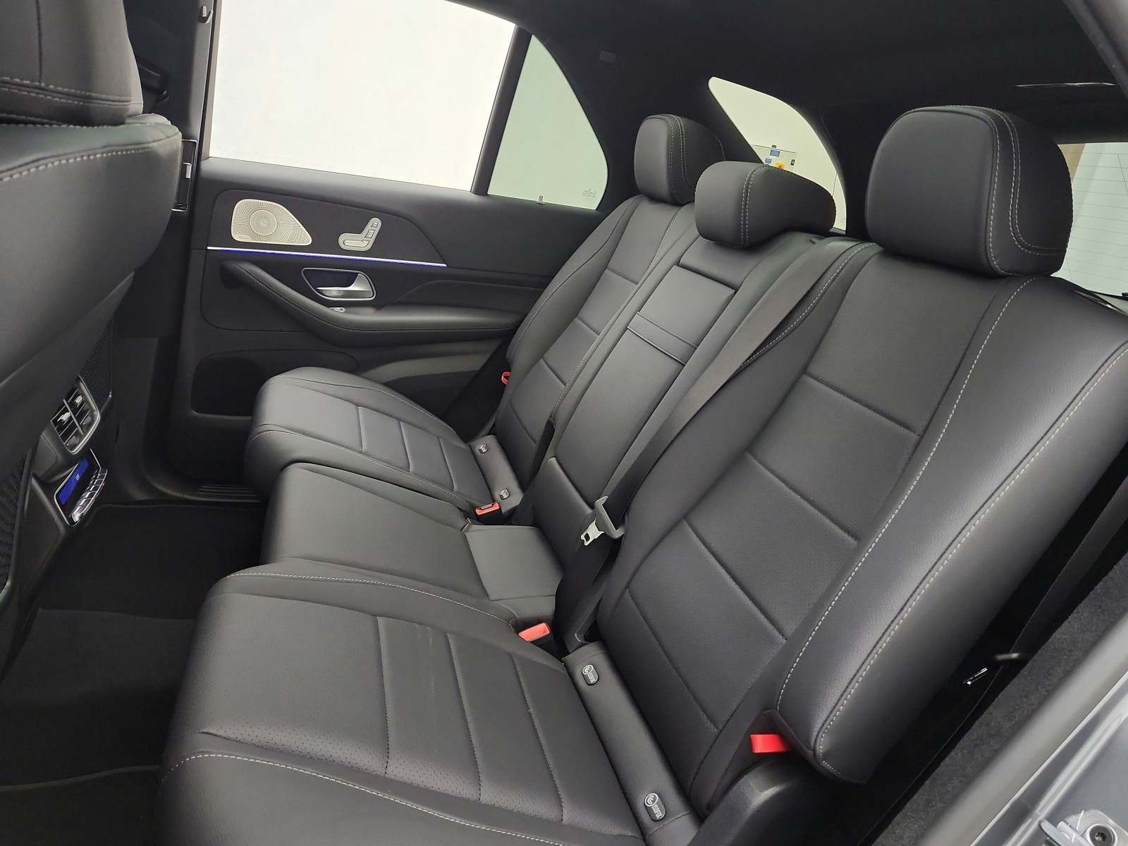 New 2026 Selenite Grey Metallic Mercedes-Benz GLE 350 4MATIC® SUV image 11