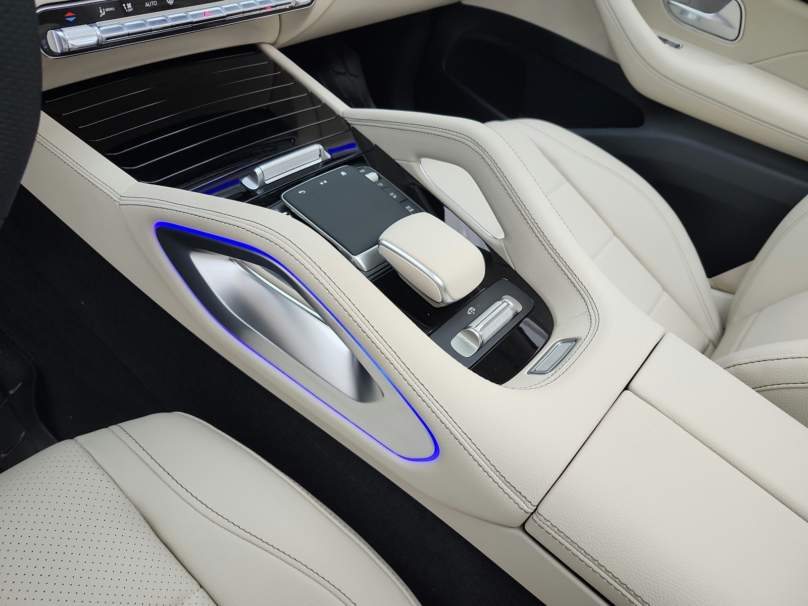 New 2026 Cirrus Silver Metallic Mercedes-Benz GLS 450 4MATIC® SUV image 10
