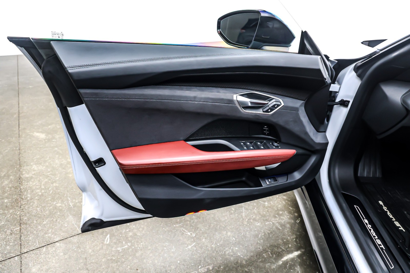 Used 2024 Suzuka Gray Metallic Audi quattro image 22