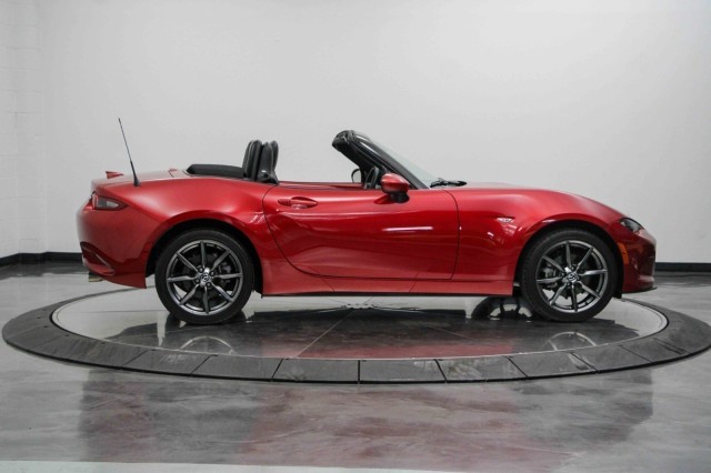 2016 Mazda MX-5 Miata Grand Touring 18