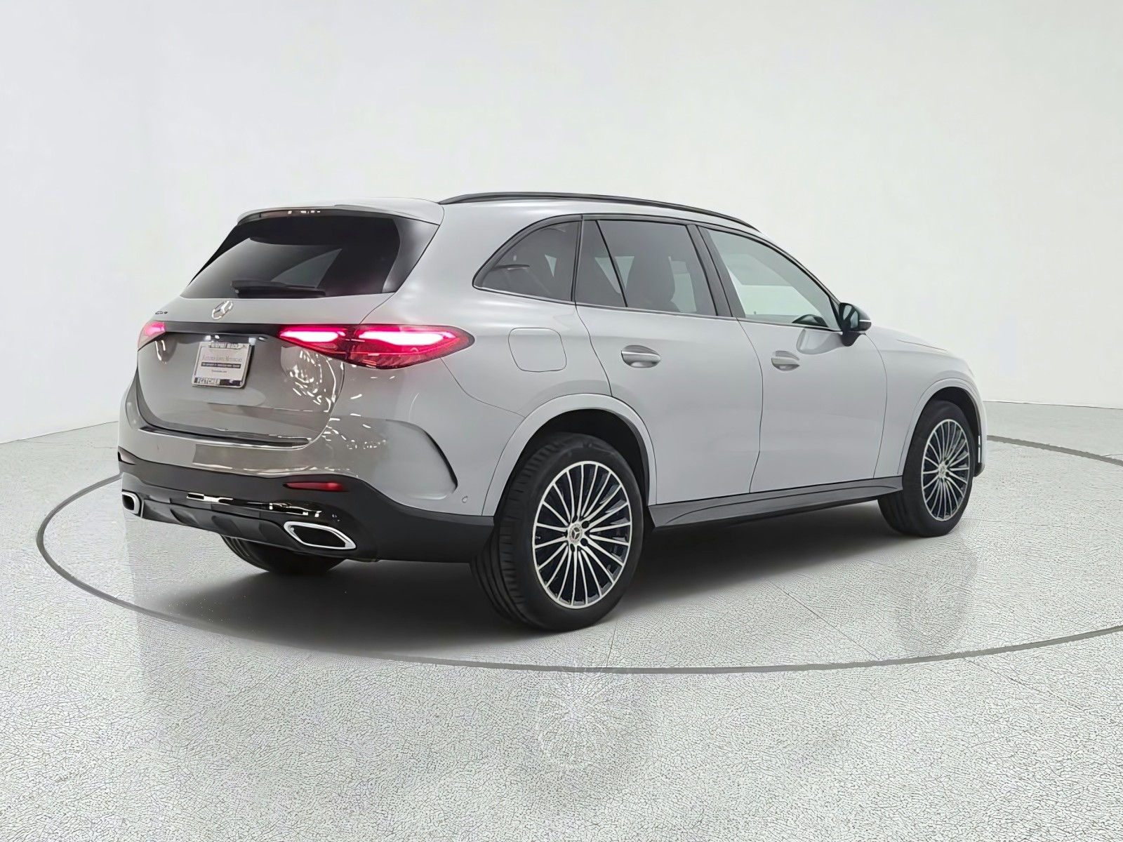 New 2027 MANUFAKTUR Alpine Grey Mercedes-Benz GLC 300 SUV image 4