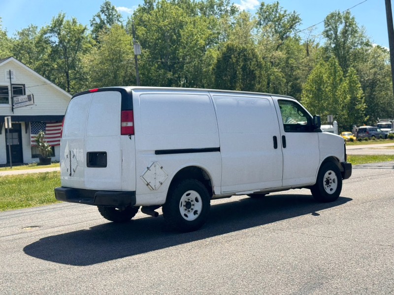 2012 GMC Savana 2500 Cargo Van  in , 