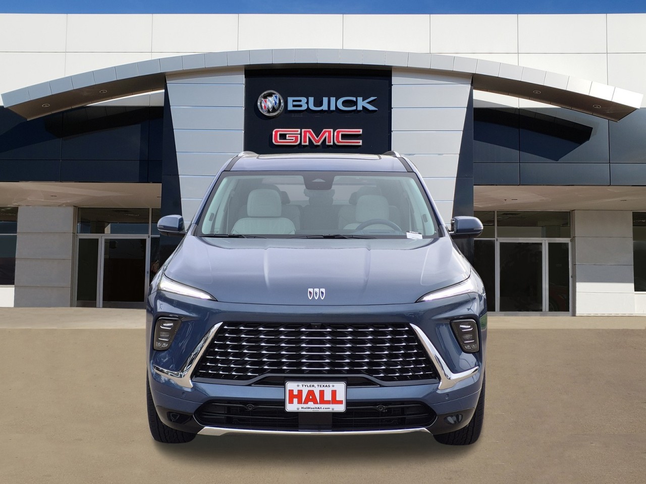 View vehicle photo 2