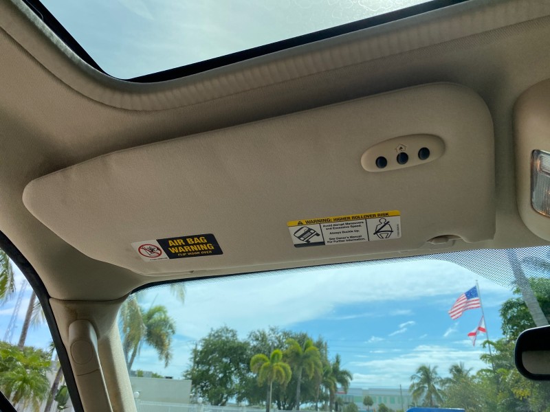 2004 Lincoln Navigator LOW MILES 67,511 SUNROOF in ,