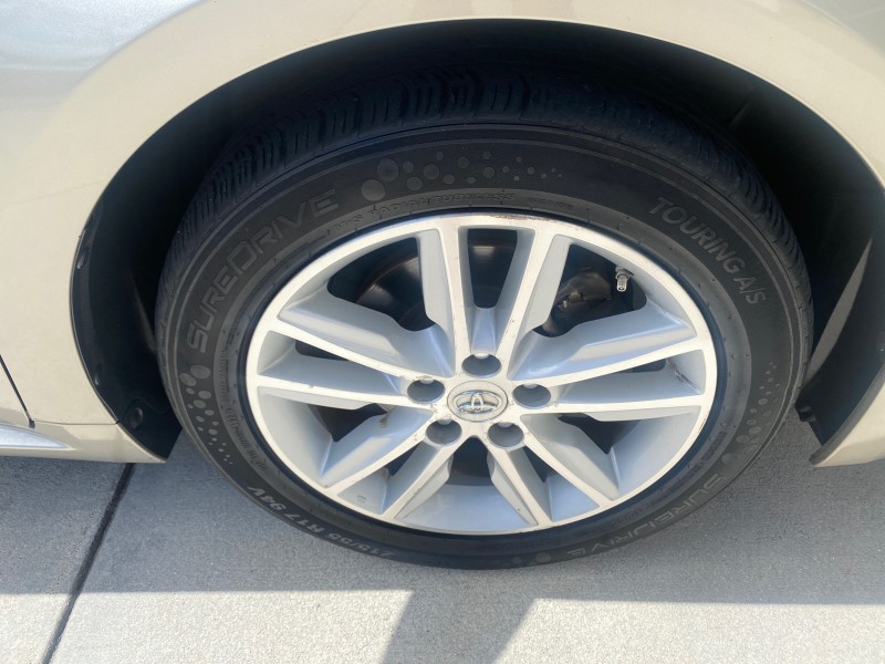 2013 Toyota Avalon XLE Premium LOW MILES 56,196 in , 