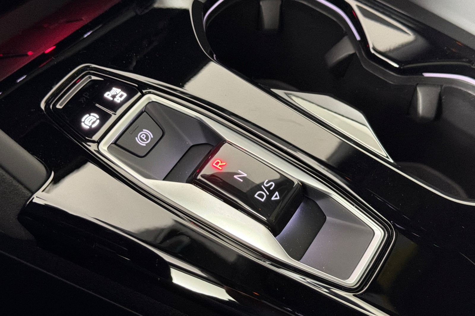 New 2025 Glacier White Metallic Audi Premium Plus 3.0 TFSI quattro image 21