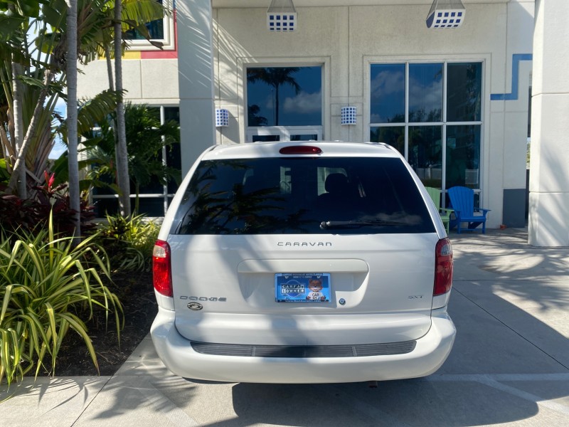2006 Dodge Caravan SXT LOW MILES 28,367 1 OWNER HANDICAP LIFT in , 