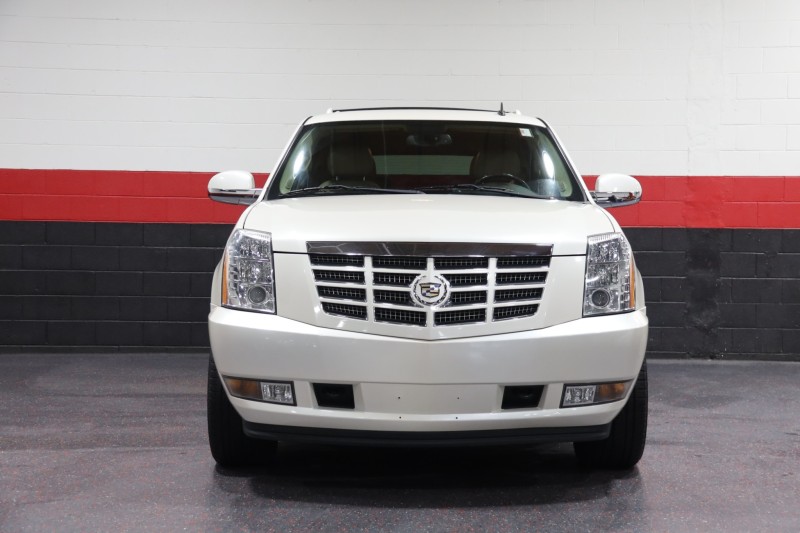 2011 Cadillac Escalade AWD 4dr Suv in , 