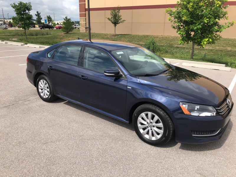 2015 Volkswagen Passat 1.8T Wolfsburg Ed in CHESTERFIELD, Missouri