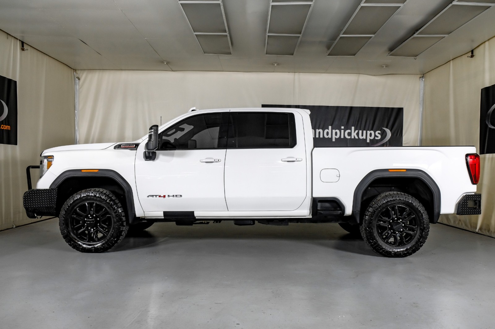 2020 GMC Sierra 2500HD AT4 11