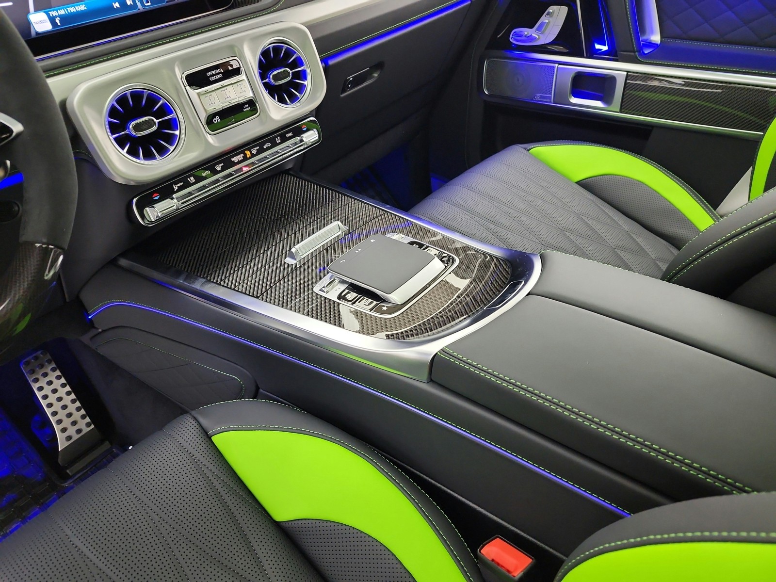 New 2026 Obsidian Black Metallic Mercedes-Benz AMG® G 63 SUV image 10