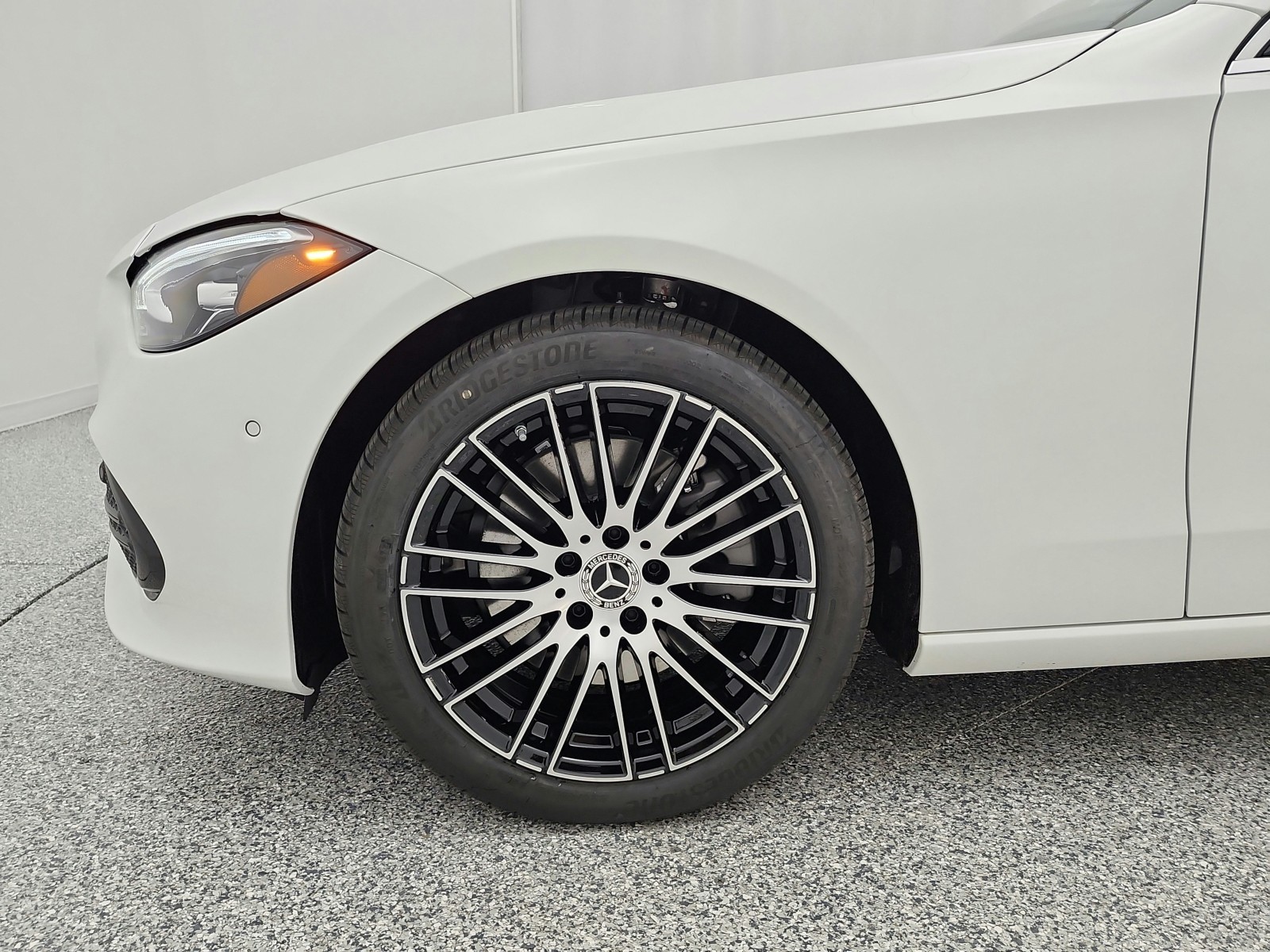 New 2026 Polar White Mercedes-Benz C 300 4MATIC® Sedan image 21