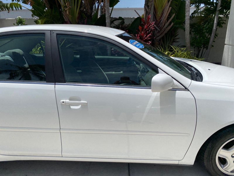 2003 Toyota Camry LE LOW MILES 61,005 in , 