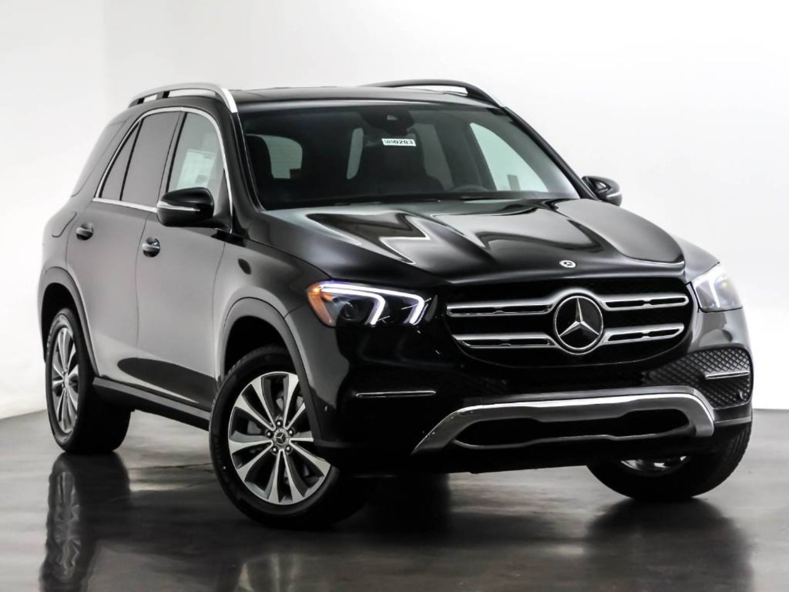 New Mercedes Benz Gle Suvs For Sale Fj Motorcars Newport Beach