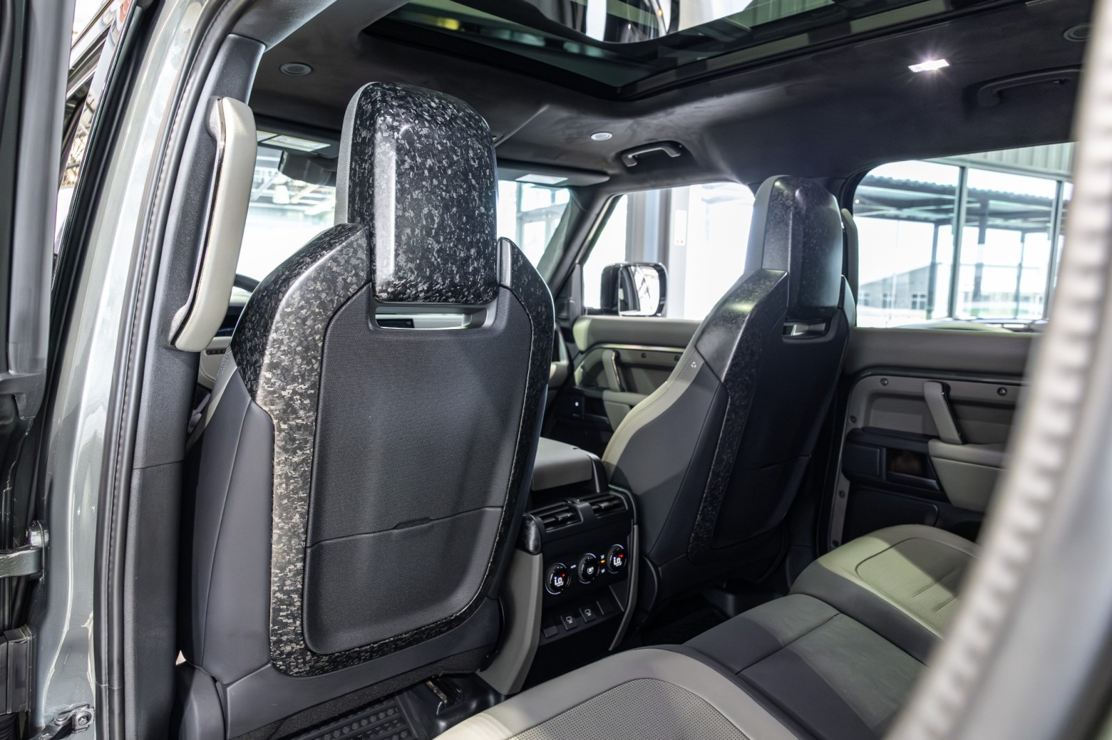 Used Car 2025 Land Rover Defender  Octa Edition One For Sale Under $160,000 In Boerne, Texas