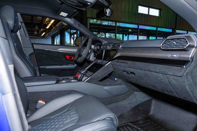 Used Car 2024 Lamborghini Urus  Performante For Sale Under $320,000 In Boerne, Texas