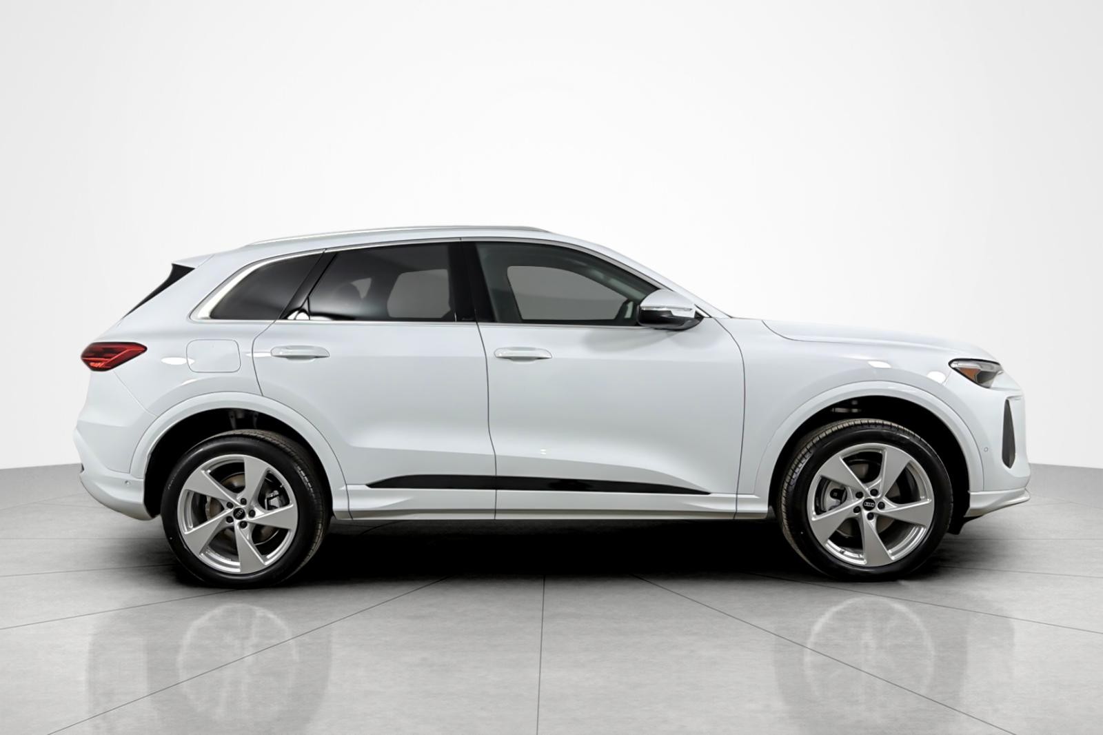 New 2025 Glacier White Metallic Audi Premium Plus 2.0 TFSI quattro image 7