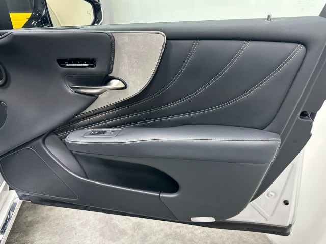 2022 Lexus LS LS 500h in , 