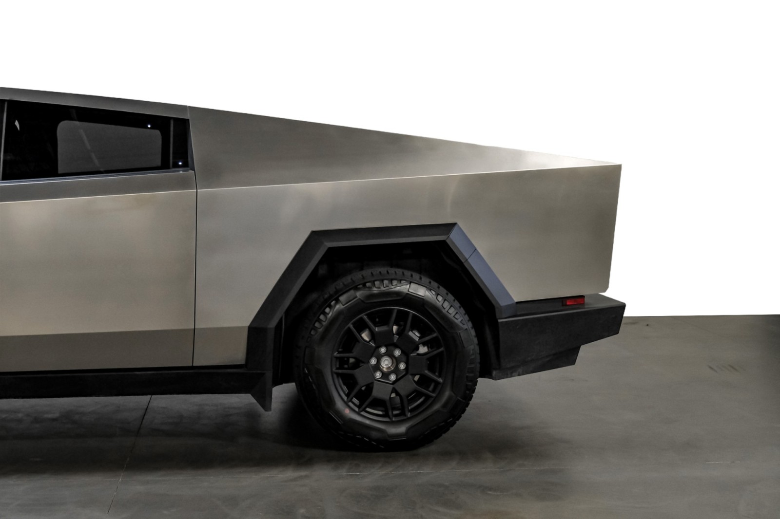 2024 Tesla Cybertruck AWD Foundation Series 20Alloys 35Tires PremiumAccPkg AutoPilot 12