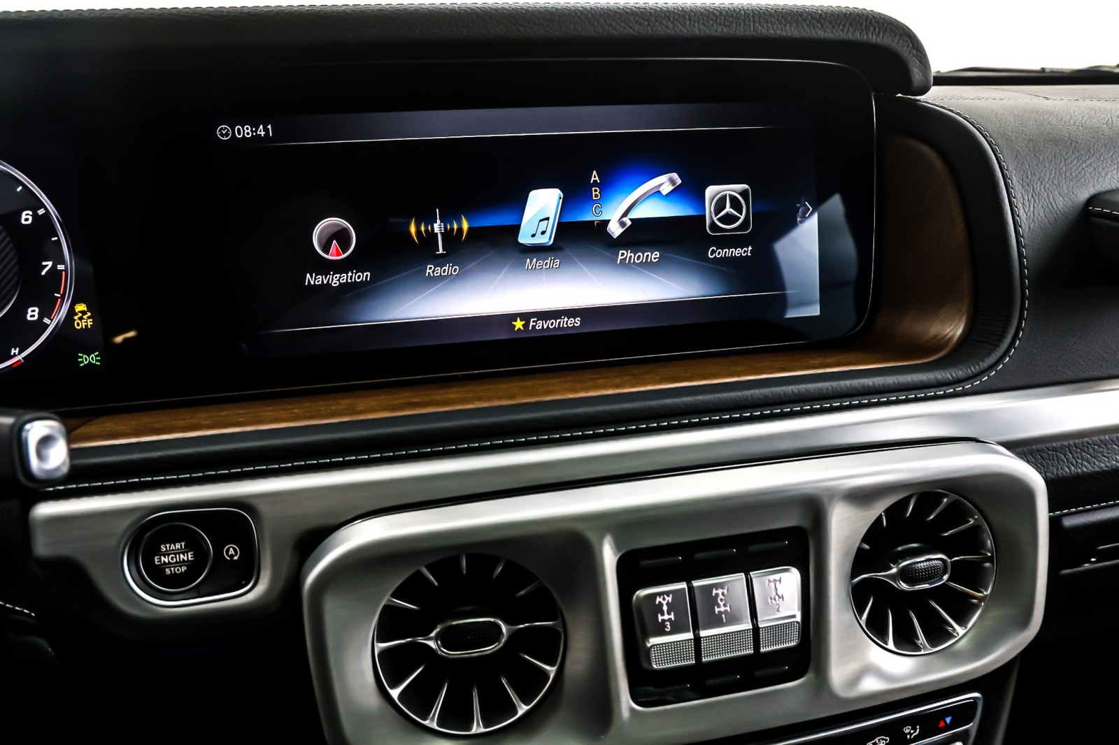 Certified Used 2020 designo Graphite Metallic Mercedes-Benz AMG® G 63 4MATIC SUV image 21