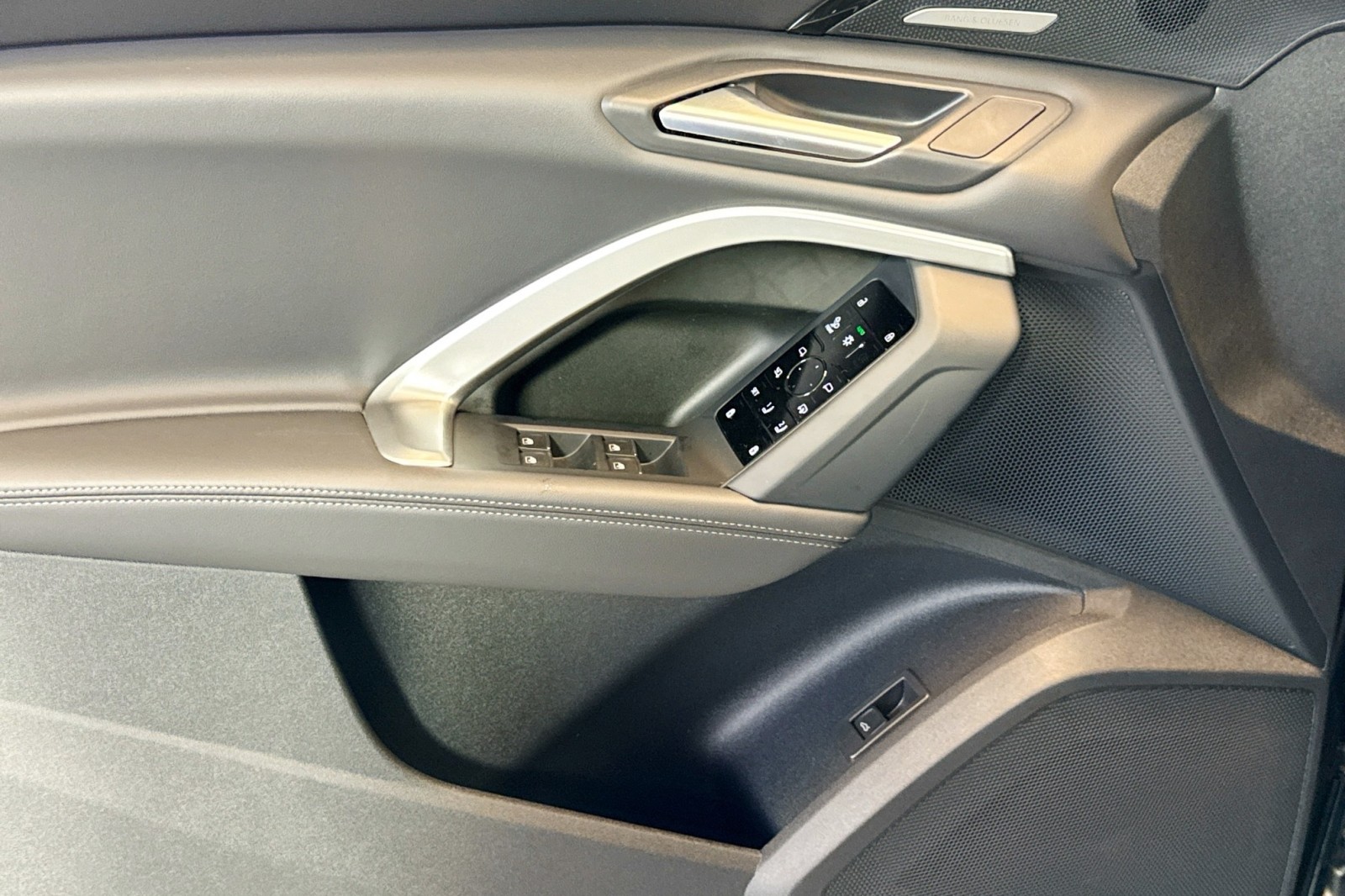 New 2025 Mythos Black Metallic Audi Premium Plus 2.0 TFSI quattro image 16