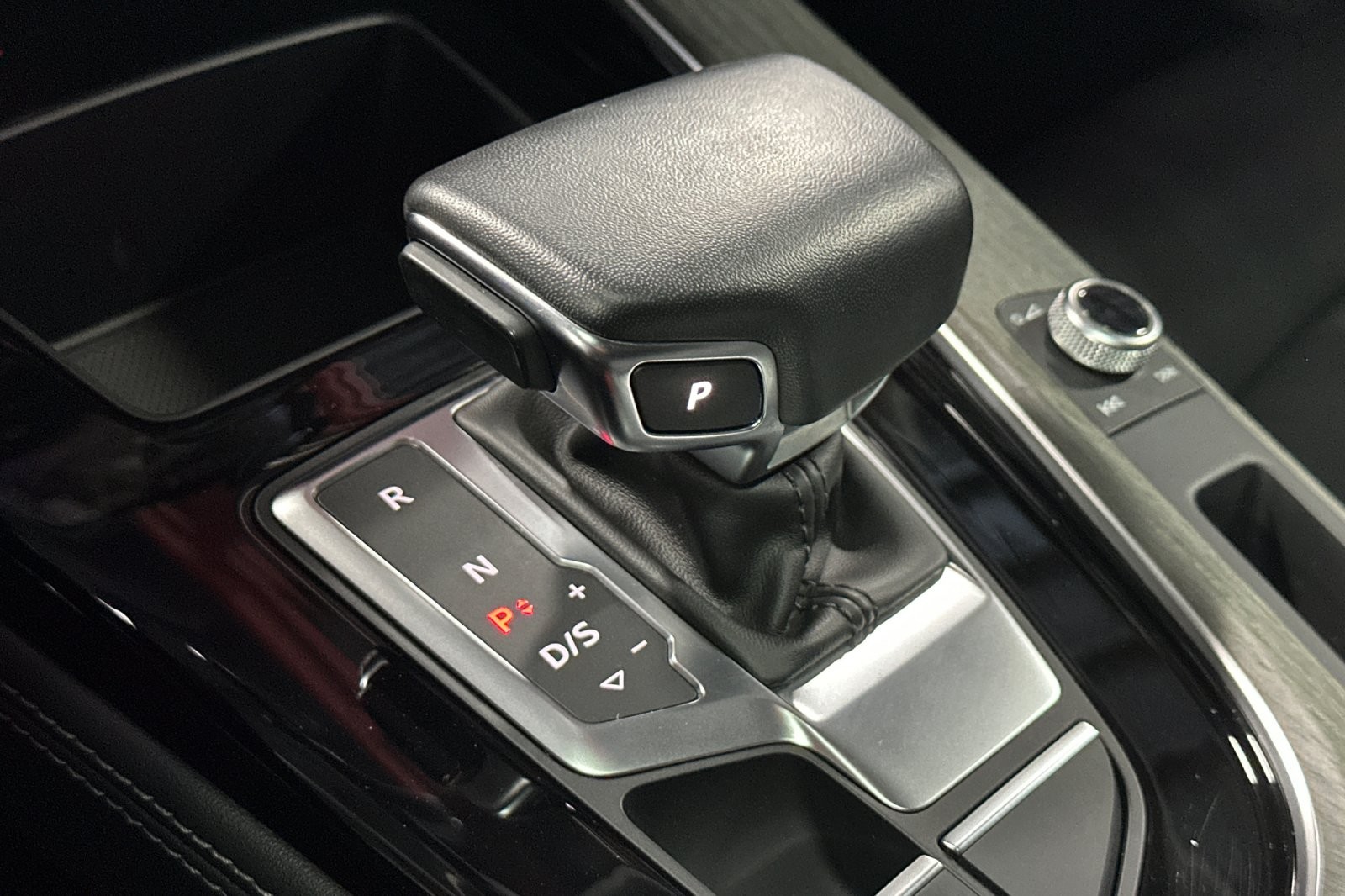 Used 2023 Brilliant Black Audi Premium Plus 40 TFSI quattro image 19