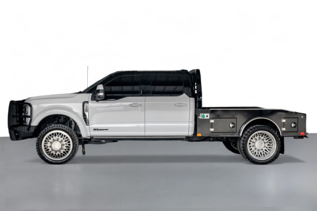 2023 Ford F-450 Lariat 11