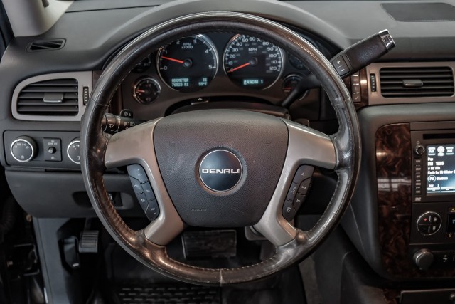 2014 GMC Sierra 3500HD Denali 16