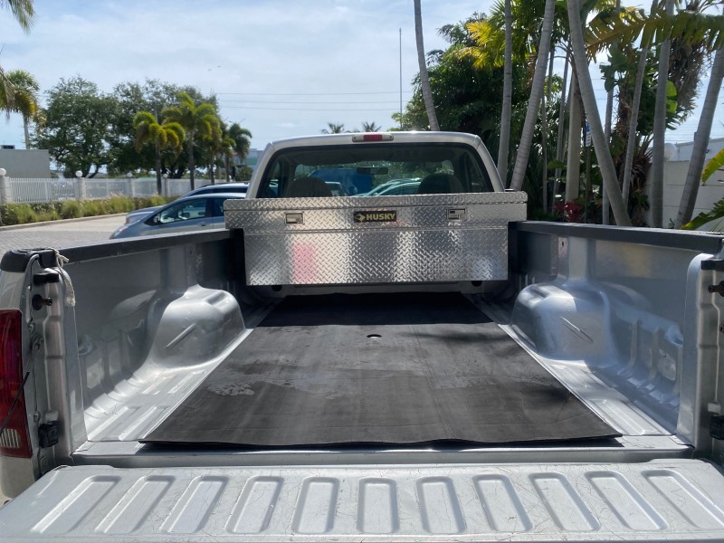 2001 Ford Super Duty F-350 DRW XL 1 OWNER LOW MILES 14,269 in , 