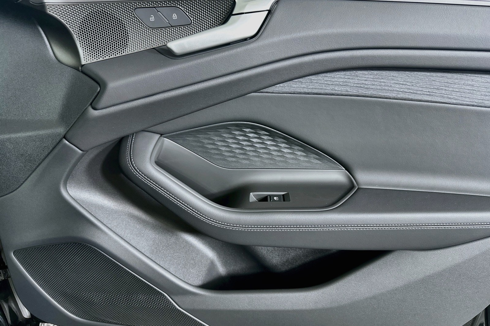 New 2026 Mythos Black Metallic Audi Premium image 6