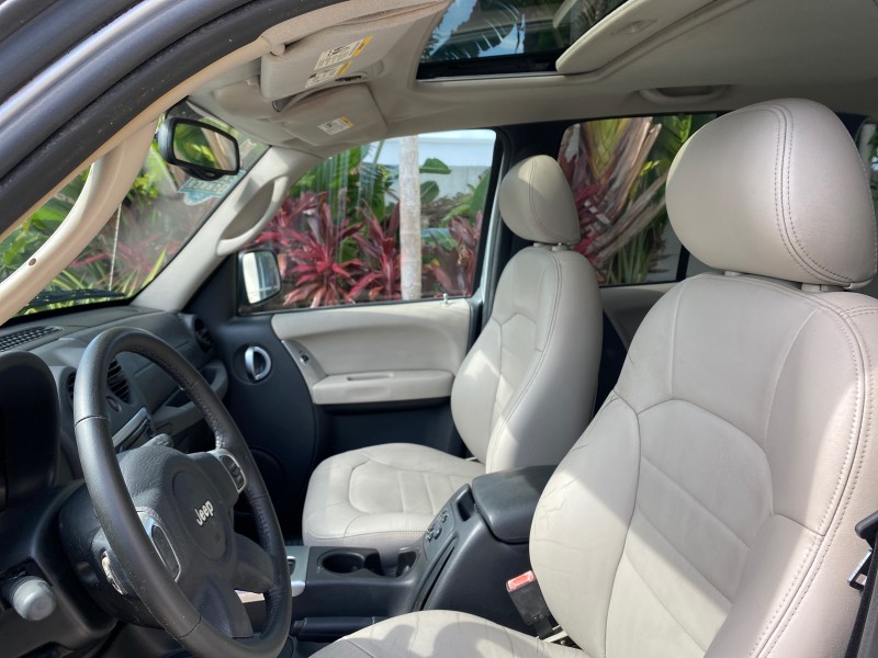2004 Jeep Liberty Limited 1 OWNER SUNROOF in , 