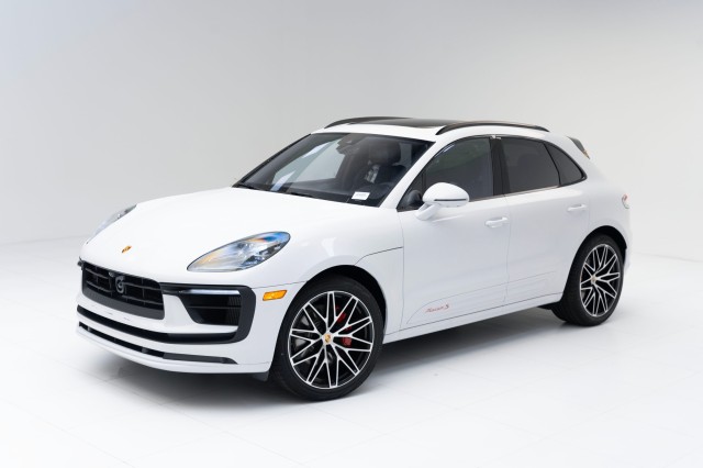 2025  Macan S in , 