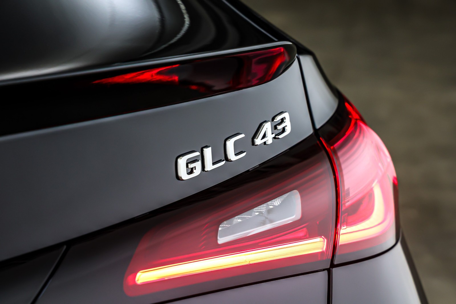 New 2026 Obsidian Black Metallic Mercedes-Benz AMG® GLC 43 4MATIC Coupe image 9