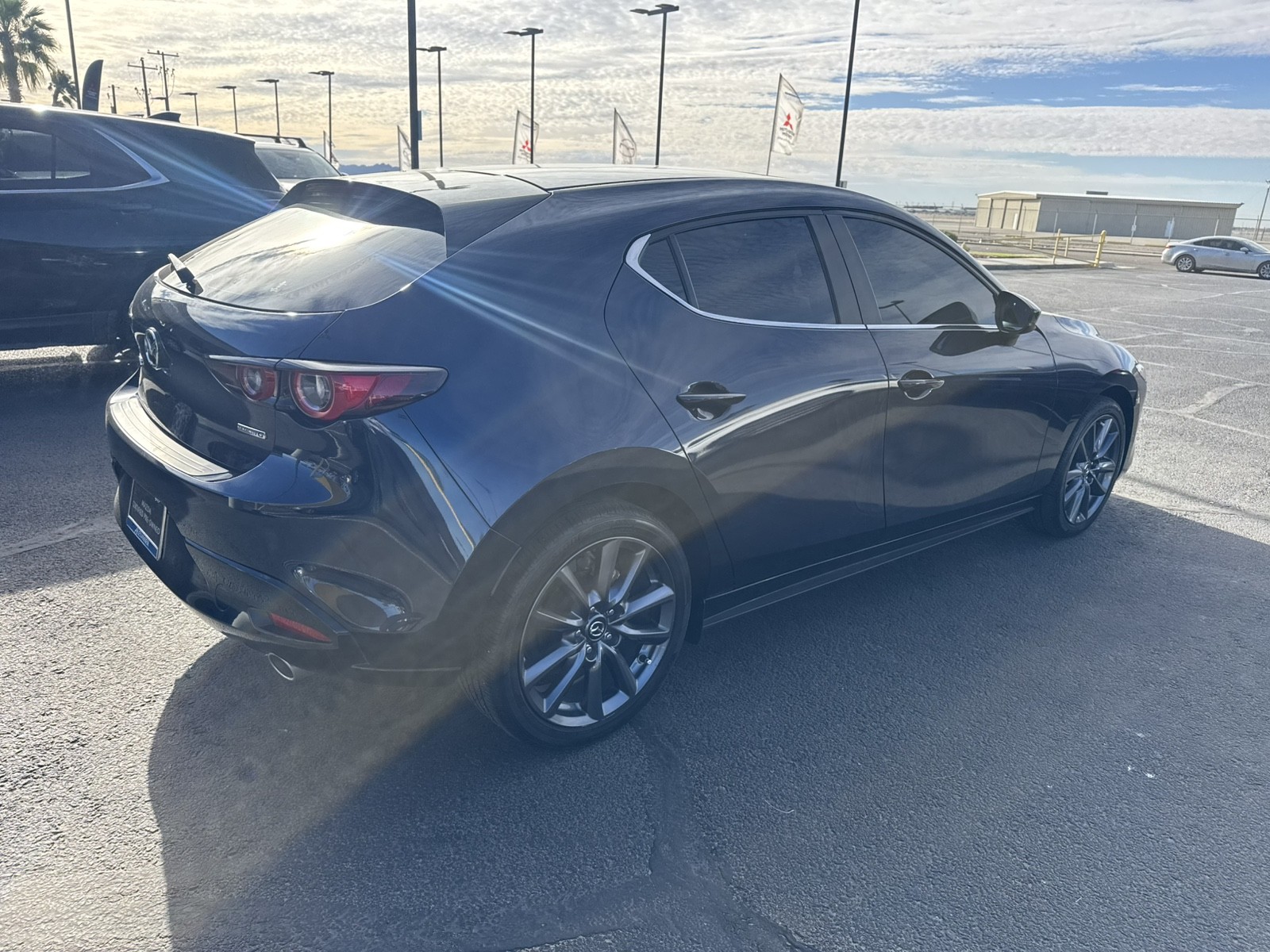 View vehicle photo 5