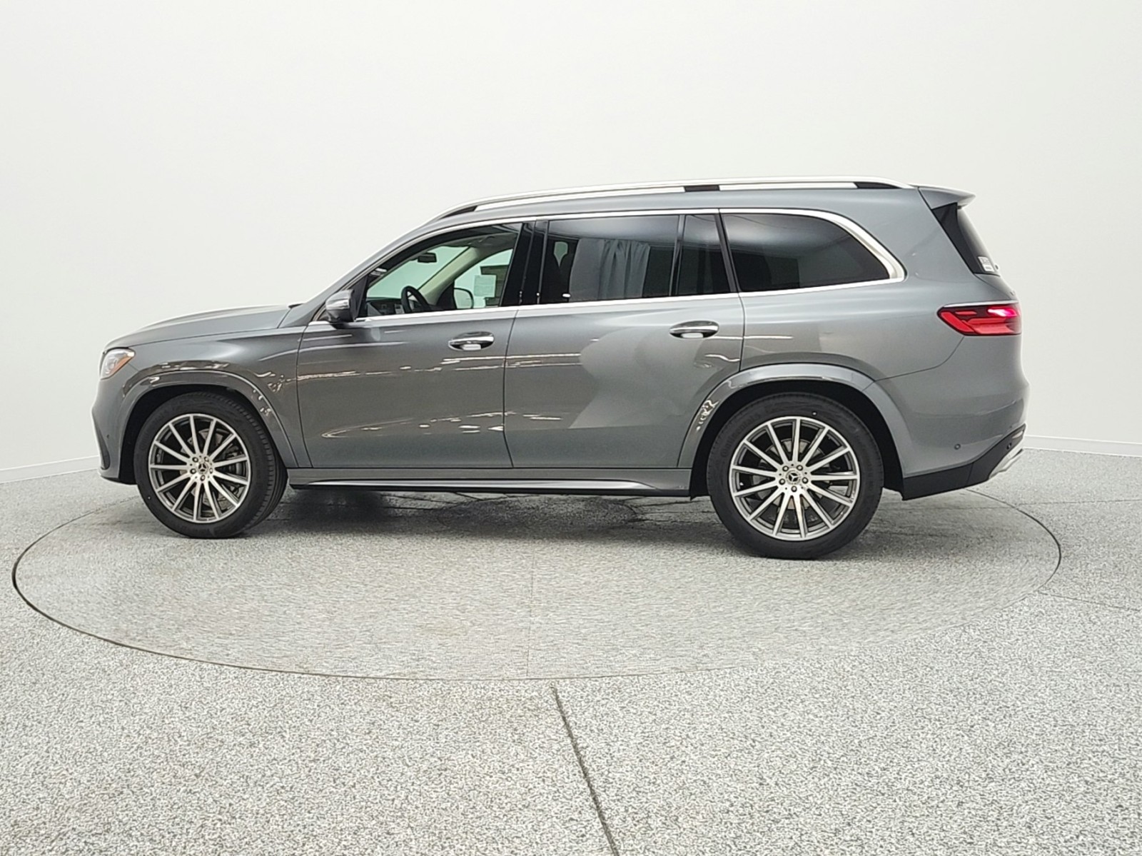 New 2026 Selenite Grey Metallic Mercedes-Benz GLS 450 image 8