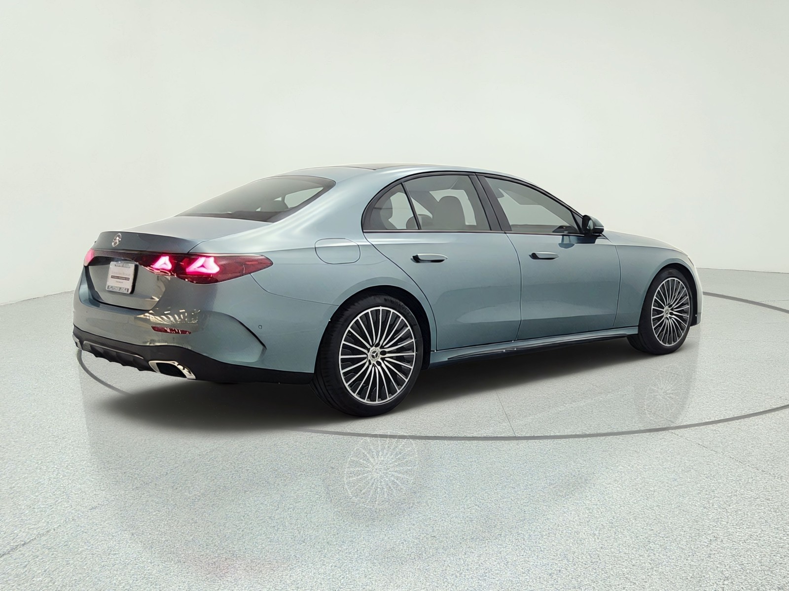 New 2027 Verde Silver Metallic Mercedes-Benz E 350 RWD Sedan image 5