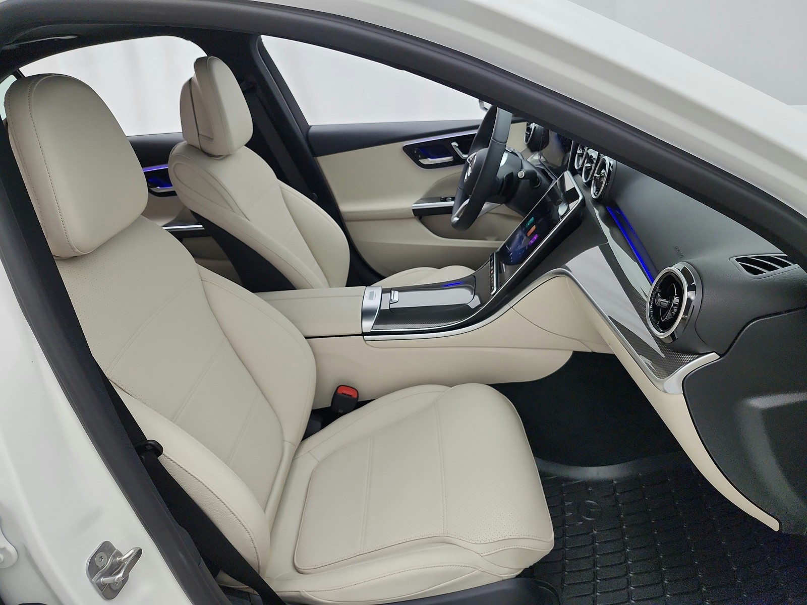 New 2026 Polar White Mercedes-Benz C 300 Sedan image 14