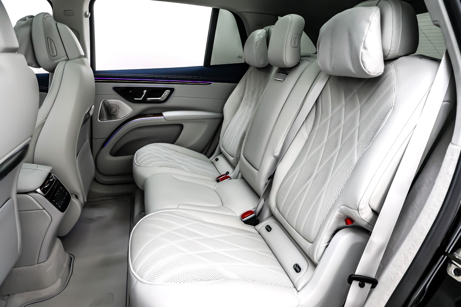 New 2026 Black Mercedes-Benz EQS 550 4MATIC® SUV image 8