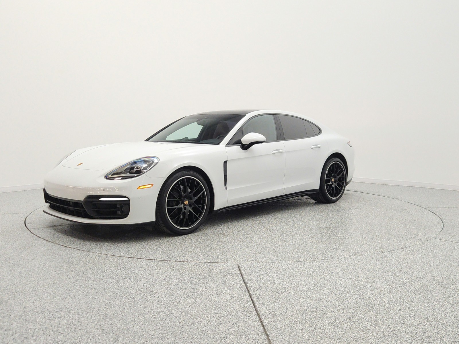 2023 Porsche Panamera 