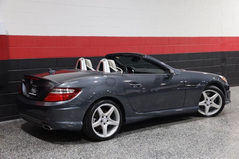 2013 Mercedes-Benz SLK 250 AMG Sport 2dr Roadster in ,
