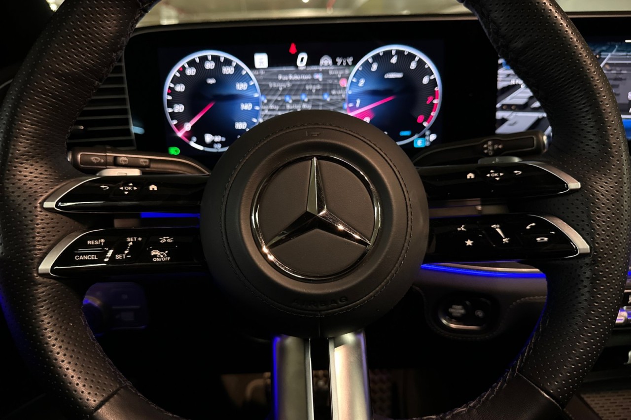 Used 2026 Black Mercedes-Benz GLS 580 image 24