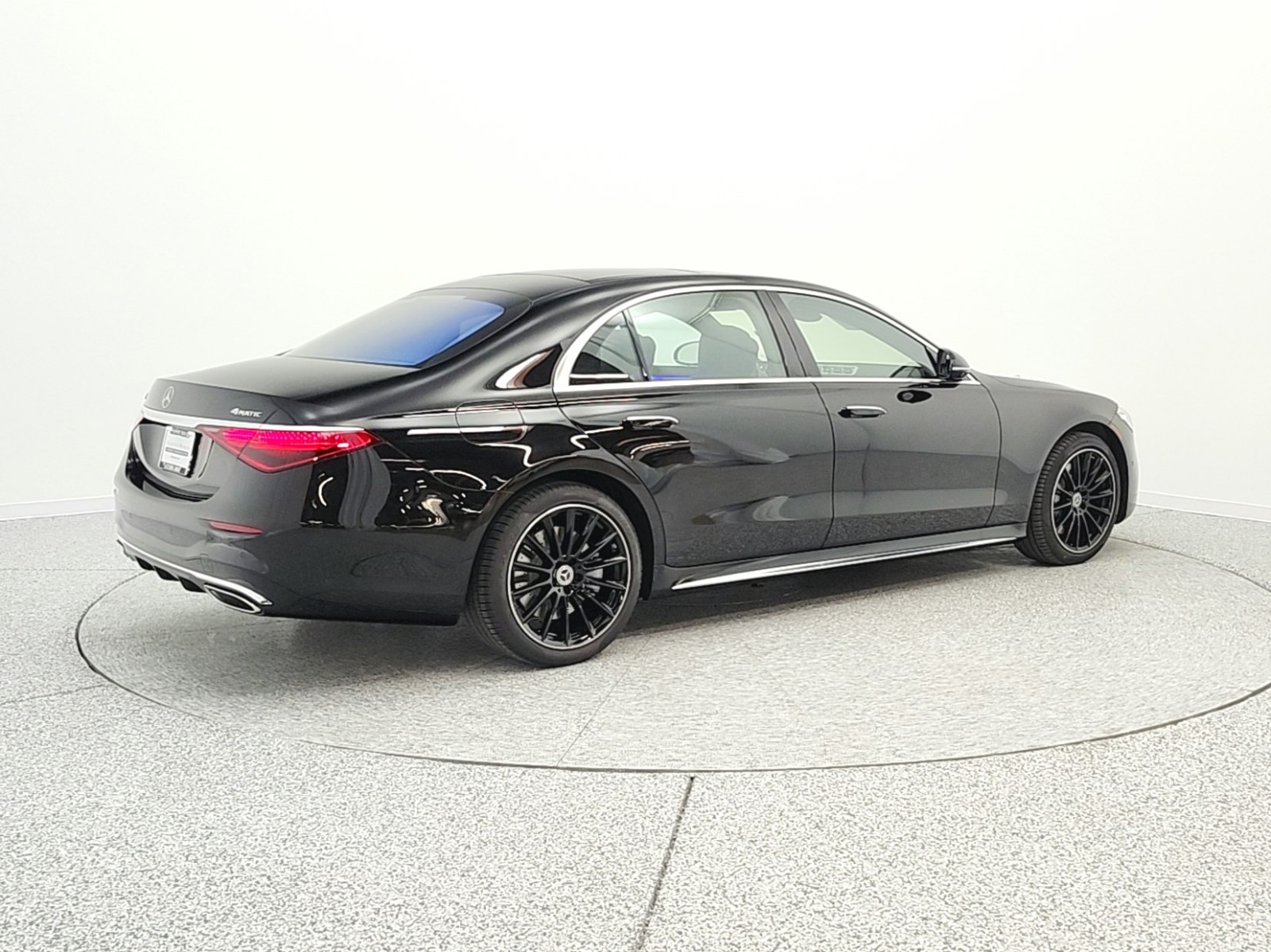 New 2026 Obsidian Black Metallic Mercedes-Benz S 580 image 5