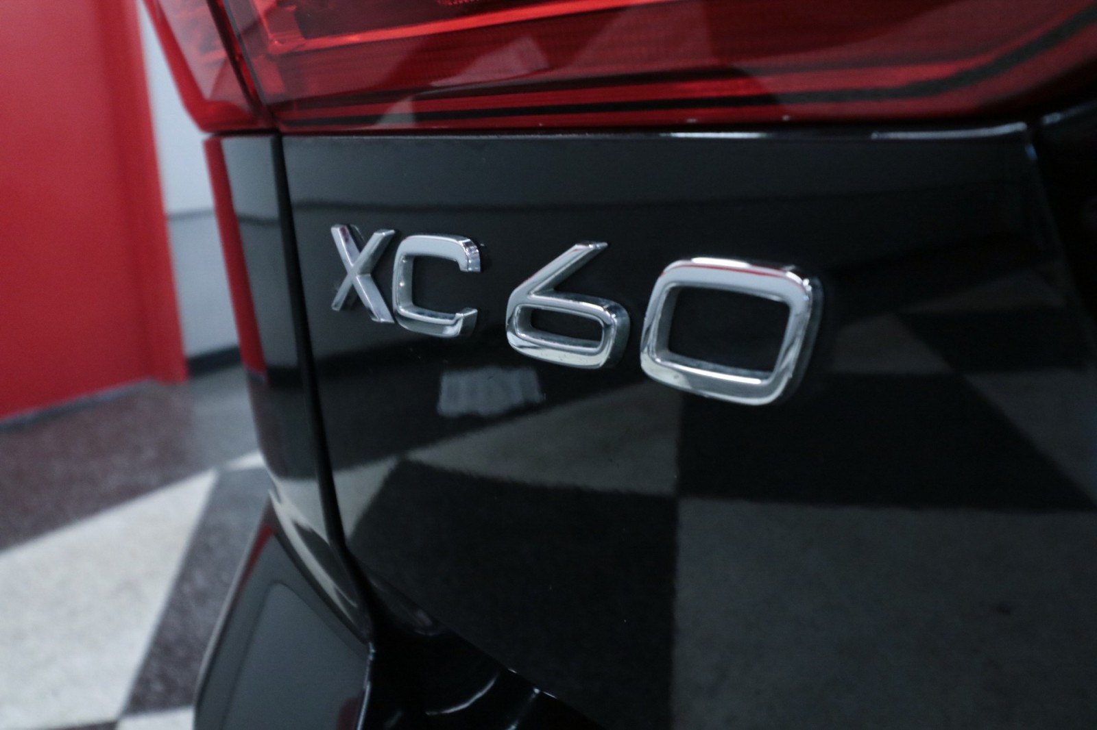 Used Car 2023 Volvo Xc60  Plus Bright Theme For Sale Under $40,000 In Austin, Texas