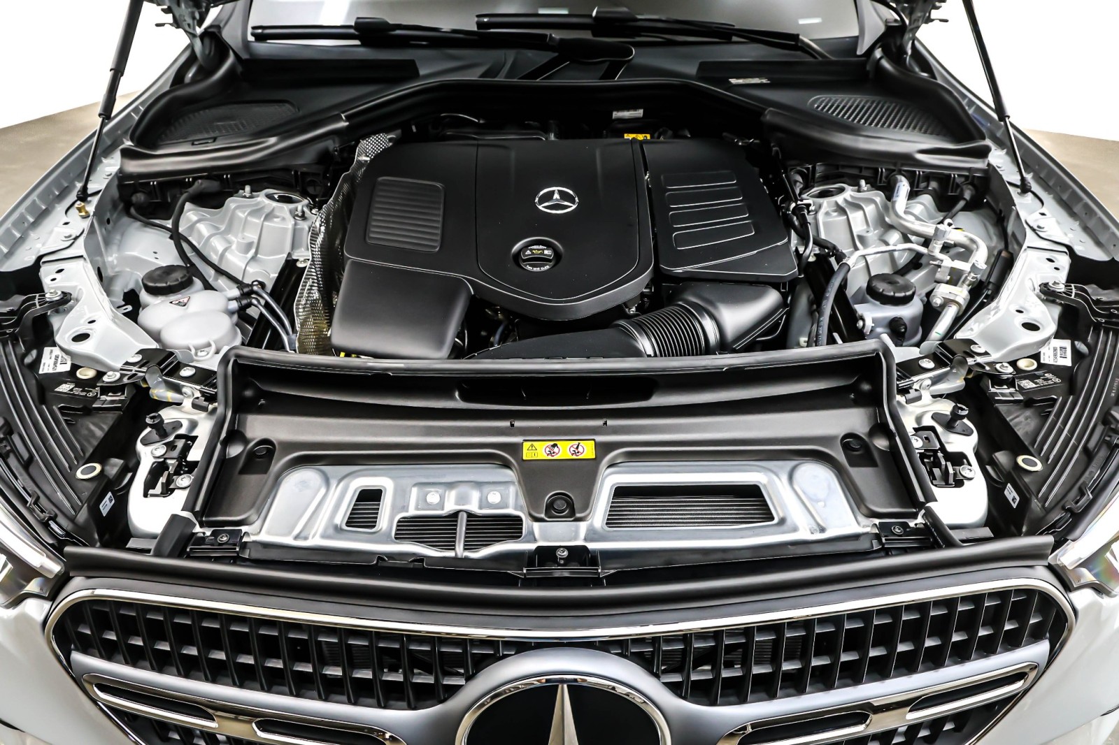 New 2026 MANUFAKTUR Alpine Grey Mercedes-Benz GLC 300 SUV image 11