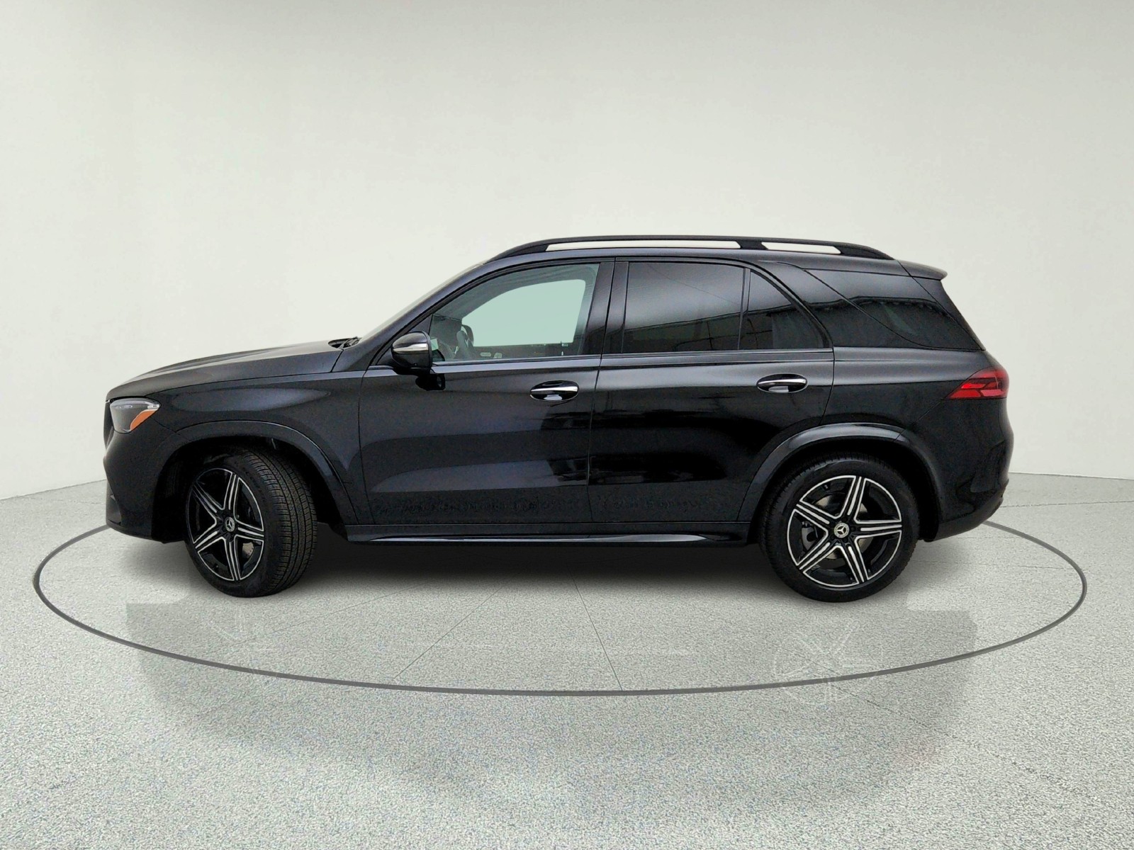 New 2026 Black Mercedes-Benz GLE 350 SUV image 14