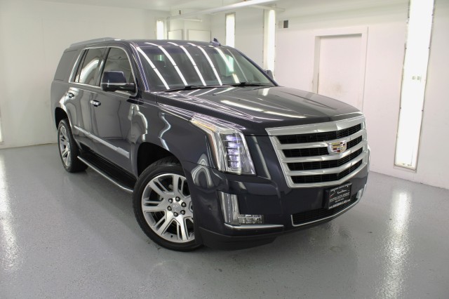 Used Car 2018 Cadillac Escalade  Luxury For Sale Under $35,000 In Austin, Texas
